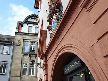 Das Alte Rathaus ist vorübergehend bis zur Ausstellungseröffnung Ende April geschlossen.  Foto: Benedikt Borst