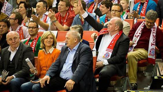 Uli Hoeneß im Stadion
