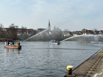 Gro&szlig;&uuml;bung am Main-Donau-Kanal - "realit&auml;tsnahe Szenarien"