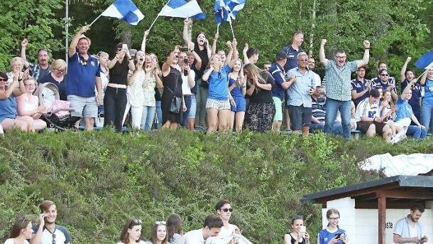 Die Fans des SV Ketschendorf waren am Sonntagabend in Ziegelerden außer Rand und Band. Als Torwart Mike Pochmann den entscheidenden Elfmeter hielt, kannte der Jubel keine Grenzen mehr.