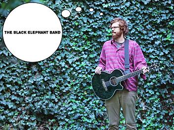 Der Nürnberger Liedermacher, Gitarrist und Mundharmonikaspieler Jan Bratenstein, besser bekannt als "The Black Elephant Band", spielt am Samstag, 18. November, im Gasthof "Zur Linde" in Unnersdorf eine eigenwillige Mischung aus Blues, Punk, Folk und Rock.  Foto: privat