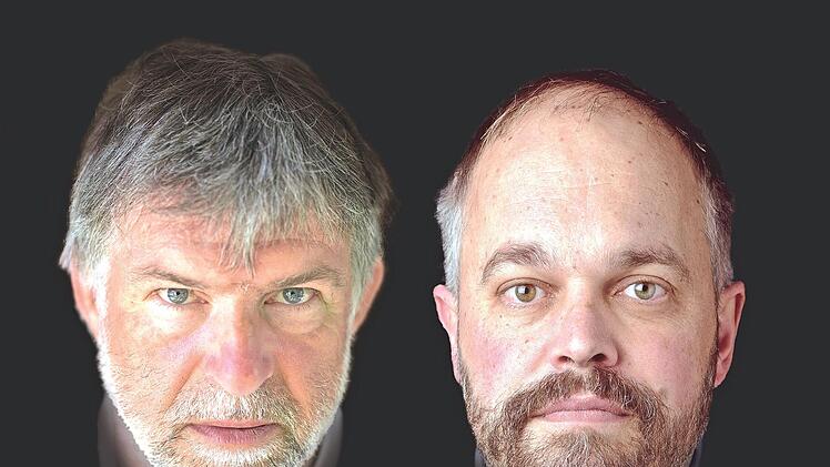 Rätselhaft: Rüdiger Baumann und Markus Schmitt sind die Akteure im neuen Stück "Enigma", das am 19. Januar Premiere feiert. Foto: prvat