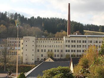 Die Königliche Porzellanfabrik dominiert Tettau, Jetzt steht der Industriekoloss leer. Veronika Schadeck