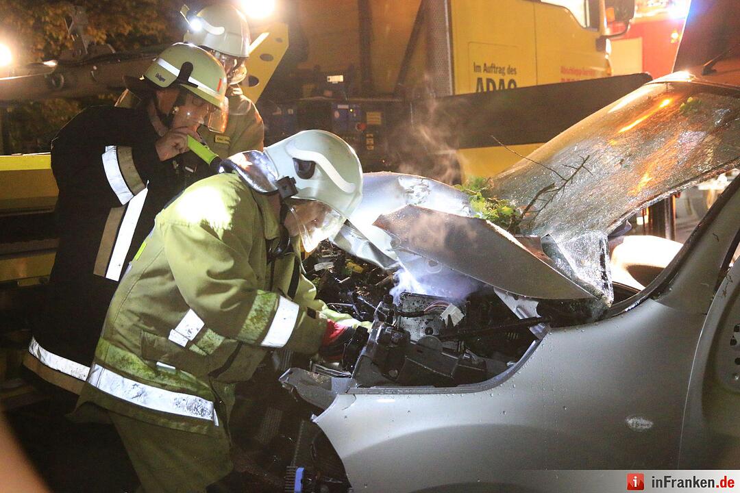 Schweinfurt: Frau und drei Kinder bei Unfall schwer verletzt