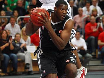 Der "Hubschrauber" Latavious Williams hob 2012 in Bamberg nicht ab. Nur sieben Spiele bestritt der US-Amerikaner in der Euroleague, in der Bundesliga wurde er nicht eingesetzt. In Kasan setzte er zuletzt bei der 63:69-Niederlage gegen Barcelona mit 12 Punkten und 15 Rebounds Maßstäbe.Foto: sportpress
