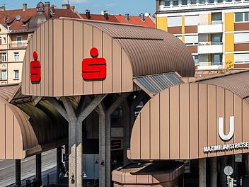 Kontroverse um Nürnberger Ex-Sparkasse: "Meisterwerk" oder "Schandfleck"?
