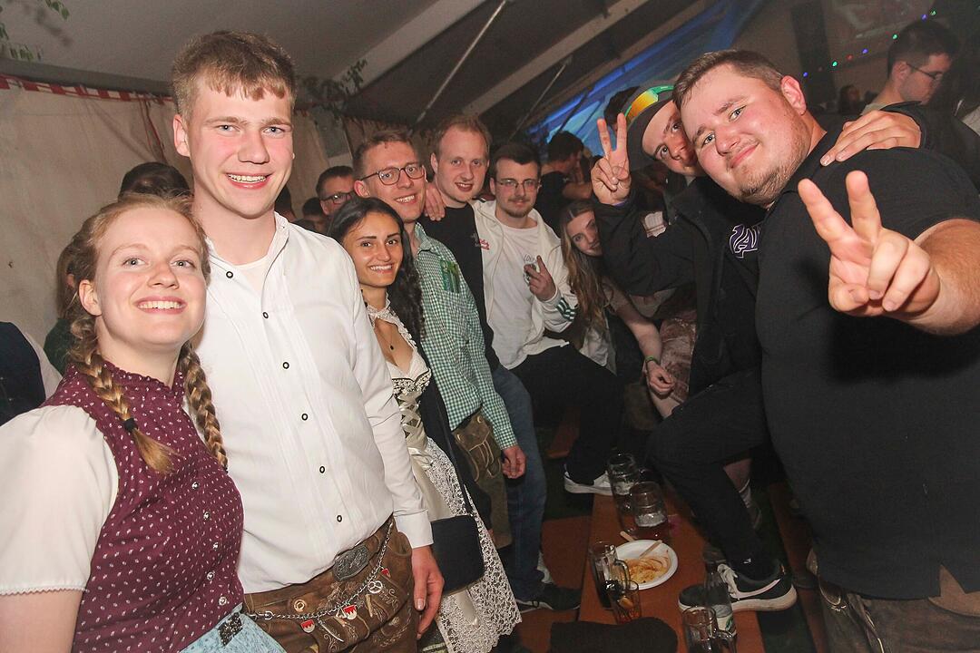 Party mit den DORFROCKERN Party mit den DORFROCKERN