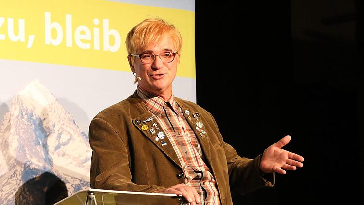 Wolfgang Krebs kämpft als Schorsch Scheberl gegen die Landflucht in Bayern.