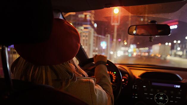 Unfall in Unsleben: Hoher Schaden und Verletzte bei Einparkversuch