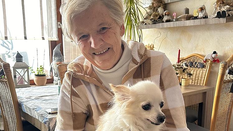 Lauf: Hund Dolfi (13) drohte die Einschläferung - Tierärztin rettet ihn