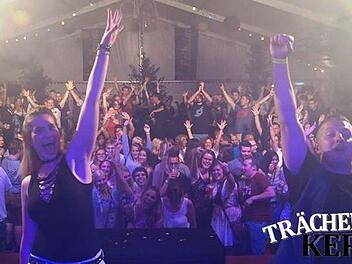 Im gro&szlig;en Kirchweih-Festzelt der Spvg Eicha werden die Partybands "Deschaw&uuml;" und "Geile Zeit" f&uuml;r die richtige Stimmung sorgen. Foto: Privat