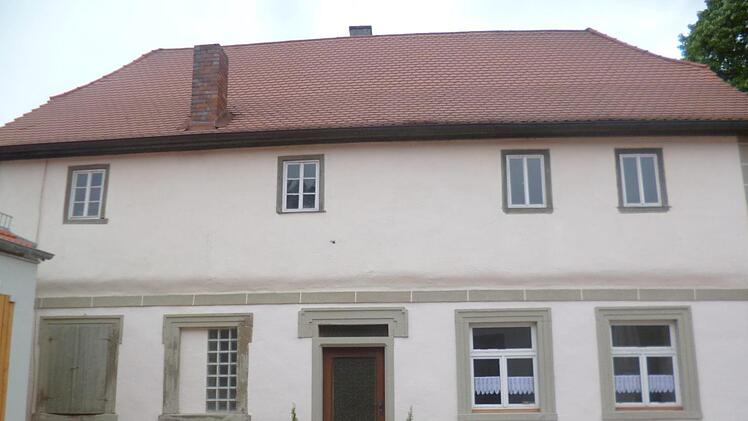 Wieder einmal war das ehemalige Forsthaus ein Thema im Gemeinderat. Foto: Philipp Bauernschubert