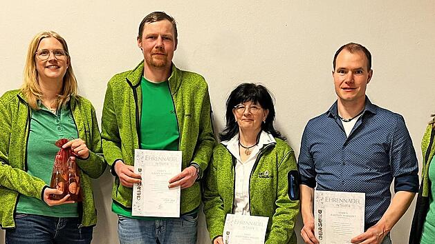 Maria Schneider, Julia Reh (2. Vorsitzende), Kilian Schroll, Alexandra M&uuml;ller, Bastian Markert, Marie M&uuml;ller, (Hans Ulitsch war verhindert)