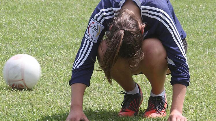 Untröstlich, Luisa Kaemmer, nach der verschlagenen Angabe, die den Matchverlust gegen den TV Unterhaugstett zur Folge hatte. Foto: Gerd Ludwig
