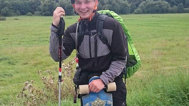 Mit dem Longboard fuhr Jonas Martin fast 1000 Kilometer vom n&ouml;rdlichen Ende Deutschlands bis nach Bad Kissingen. Foto: Carmen Schmitt
