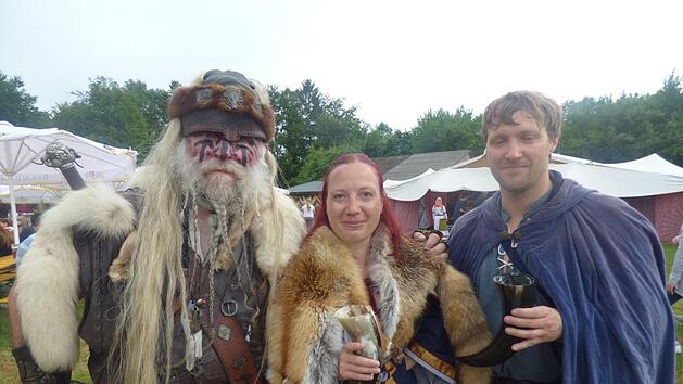 Der freie fränkische Barbar Michel aus Niedermirsberg (l.)  Foto: Thomas Weichert