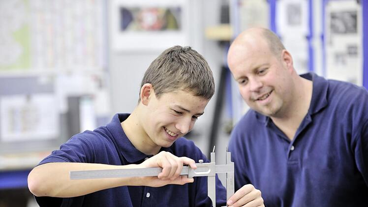 Den künftigen Beruf mal auszuprobieren, macht Jugendlichen meistens Spaß.  Foto: Archiv Falk Heller