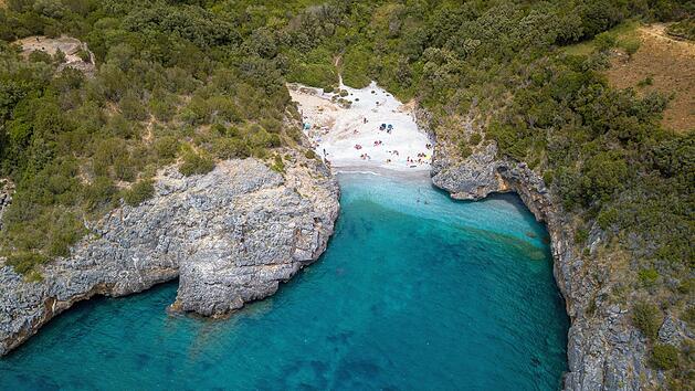Cala Bianca, Marina di Camerota, Cilento, Italy Cala Bianca, Marina di Camerota, Cilento, Italien