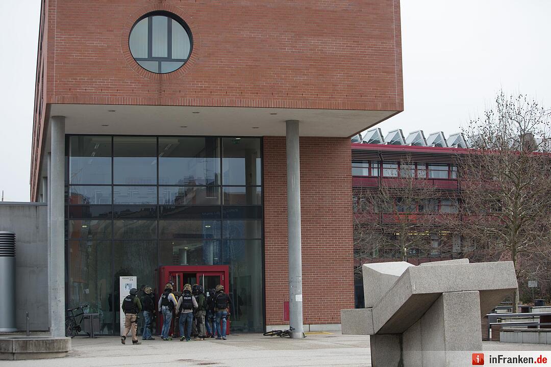 Großeinsatz an der Uni Nürnberg