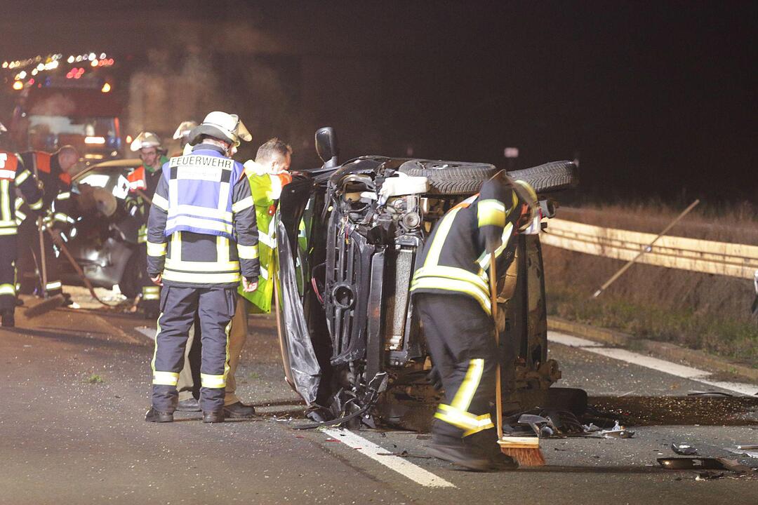 Zwei Unfälle auf A73 mit sechs Verletzten