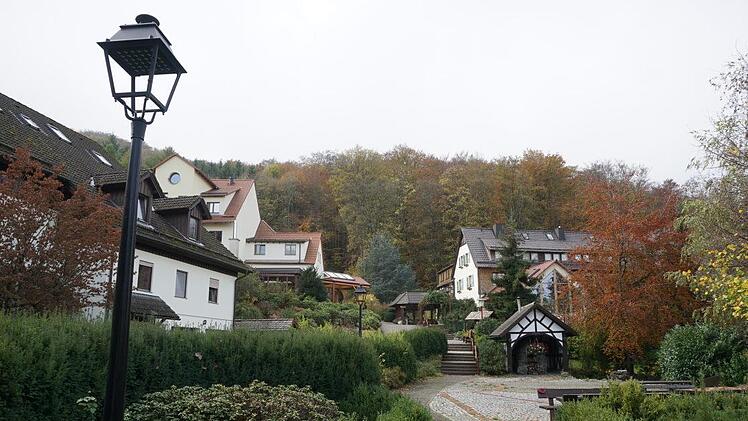 Vor zehn Jahren haben Anke und Stefan Schroth die Leitung der  Christlichen Gästehäuser Hohe Rhön übernommen. Heute heißt die  Einrichtung  "Hohe Rhön - Tagungs- und Erholungszentrum". Foto: Marion  Eckert