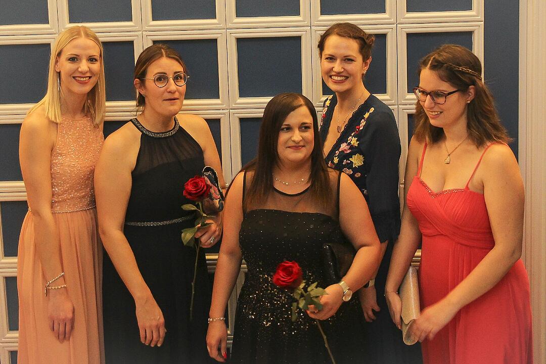 Der traditionelle Bauernball lockte viele Gäste an