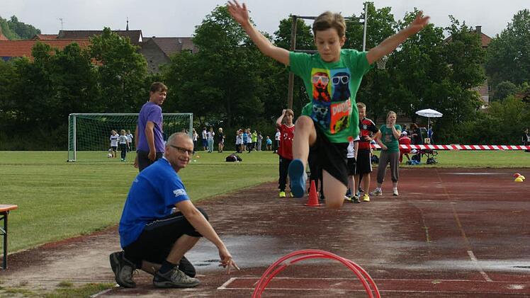 Natürlich fehlten auch die klassischen Ball- und Leichtathletik-Sportarten nicht beim "Franken Aktiv". Erfahrene Übungsleiter gaben Einblick in moderne Trainingsmethoden.