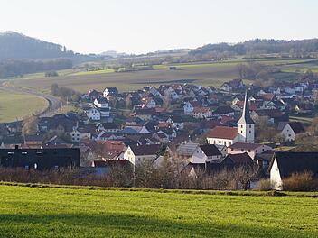 Der Gemeinderat Geroda kritisiert das Landesentwicklungsprogramm der Staatsregierung, weil es die Entwicklung ländlicher Gemeinden zu stark einschränke.