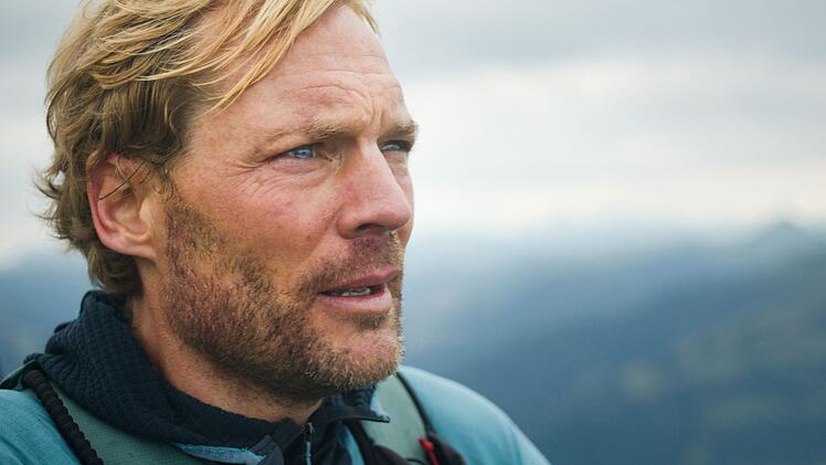 Im Film denkt der Bergsteiger Benedikt B&ouml;hm viel &uuml;ber seinen verlorenen Freund Sebastian nach.