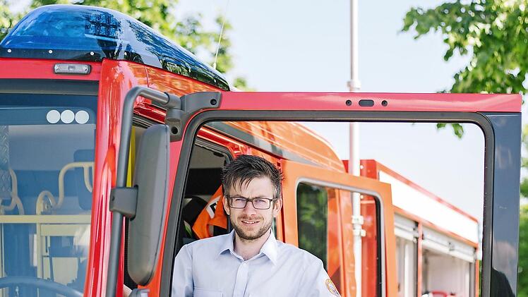 Seit vier Jahren hat Matthias Eidloth bei der Freiwilligen Feuerwehr Hesselbach das Kommando. Foto: Marian Hamacher