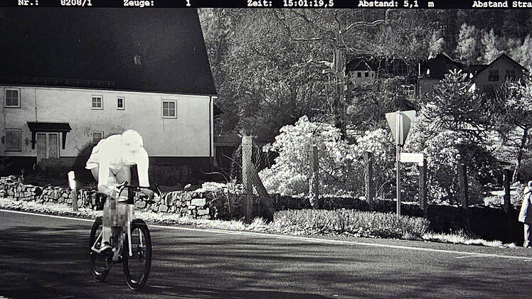 Radfahrer bei Geschwindigkeitskontrolle geblitzt