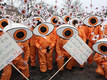 Alle Augen richten sich auf den Mars. Von dort soll der Strom künftig kommen, wenn es nach den Waldfensterern geht.  Fotos: Robert Huger
