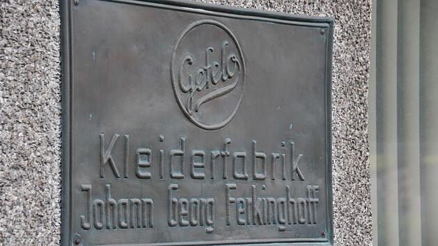 1932 gründete Johann Georg Ferkinghoff in Würzburg eine Herren-Kleiderfabrik. 1953 siedelte sich das Unternehmen in Bad Brücke au an. Im Jahr 2012 wurde die Produktion eingestellt. Foto: Benedikt Borst