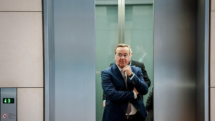 Grundsatzeinigung im Streit um Wehrdienst-Reform