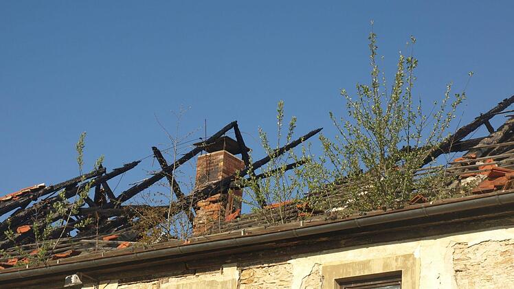 Die Ruine des "Gasthaus Schwarze Pfütze" wurde bei der Bürgerversammlung auch diskutiert. Foto: Stefan Geiger
