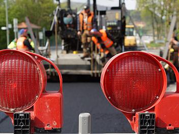 Ab Freitagabend soll die Durchfahrt zur Brücke wieder frei sein. Foto: Arkadius Guzy