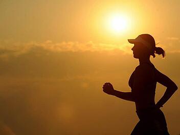 Noch immer sorgen sexuelle Belästigungen rund um den Wöhrder See in Nürnberg für Angst und Schrecken. Die Polizei setzt nun auf eine besondere Maßnahme. Foto: Pixabay