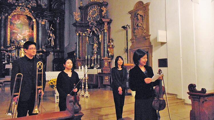 Violinen, Posaune und Orgel waren die Instrumente, mit denen die Musike das Publikum in der Bad Staffelsteiner Pfarrkirche unterhielten.Birgit Kunig