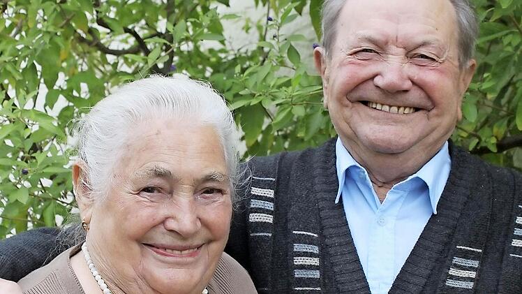 Kunigunda und Andreas Batz sind seit 60 Jahren verheiratet.  Foto: Schwind