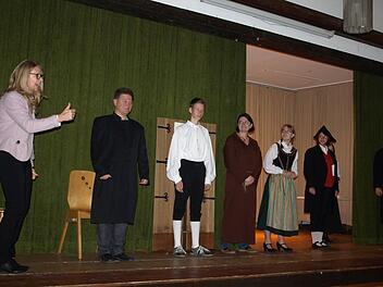Die Streitberger bewegten sich auf den Spuren Martin Luthers. Foto: Paul Pöhlmann