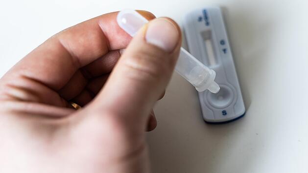 Wie wahrscheinlich ist es, sich zweimal mit Omikron zu infizieren?