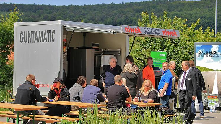 Bei der Hausmesse der Firma Weifenbach herrschte reges Interesse.
