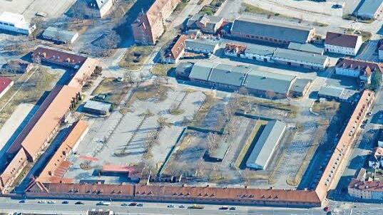 Viele Ziegelbauten: Blick auf einen Teil der Lagarde-Kaserne