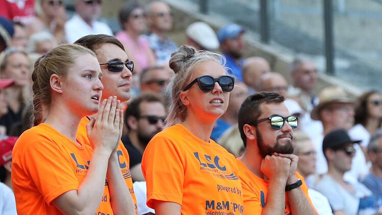 Graus Vereinskollegen vom LSC Höchstadt fieberten im Olympiastadion mit.