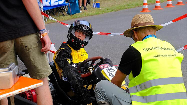 Check beim Start wie bei den Profis. Foto: Gerd Schaar