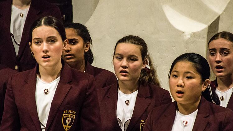 Beeindruckendes Wiederhören: Nach 2011 und 2014 gastierte der St. Peters Chorale aus Brisbane erneut in der Coburg Morizkirche und begeisterte mit seinem Gesang zahlreiche Zuhörer.Foto: Jochen Berger