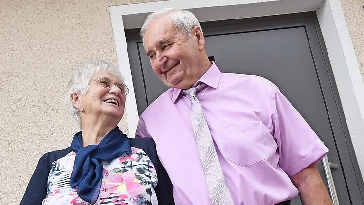 Das Jubelpaar Lioba und Willi Wüstner in Westheim Foto: Christiane Reuther