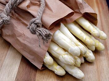 Spargel ist einfach herrlich, wissen wir Menschen mit gutem Geschmack
