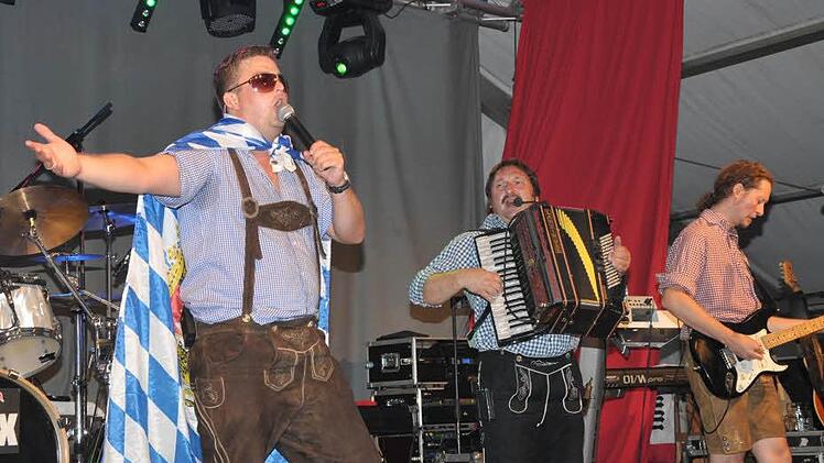 Mit der Band "Zefix" hatte der Festwirt einen Glücksgriff getan.