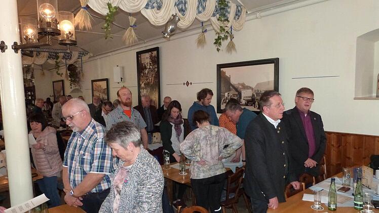 Mit dem gemeinsamen Lied "Brüder, zur Sonne, zur Freiheit" fand sie ihren gewohnten Abschluss.